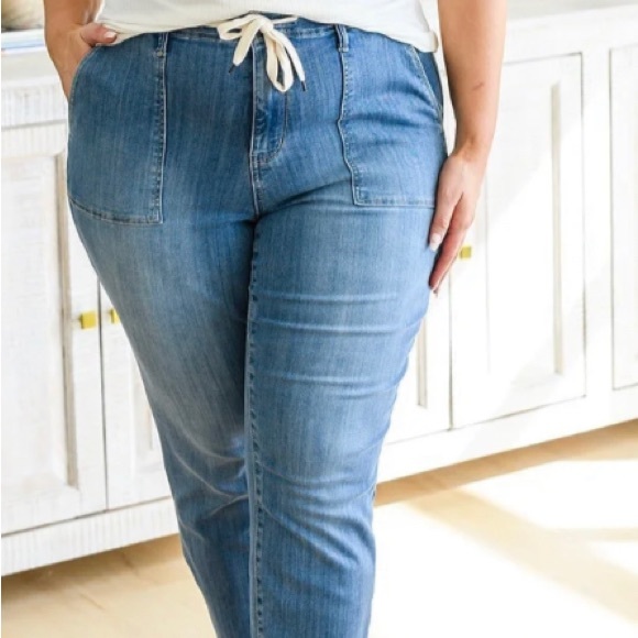 Judy Blue Airplane Mode Joggers -New With Tags - Picture 5 of 5